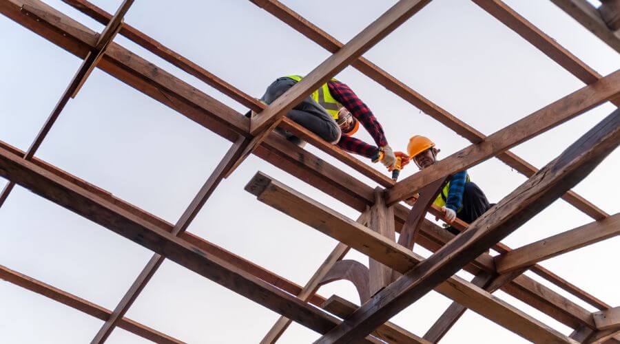 Professional gutter cleaning services in Benton City, WA